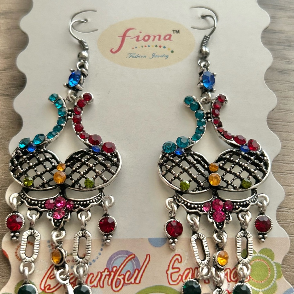 NWT Fiona Multi-Color Rhinestone Chandelier Drop Earrings - Picture 4 of 5